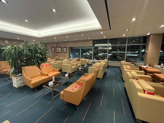 emirates-lounge